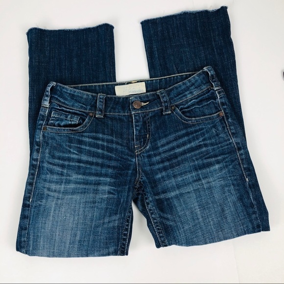 MAURICES Women’s Blue Jeans Sz 3/4 Distressed - Picture 1 of 8